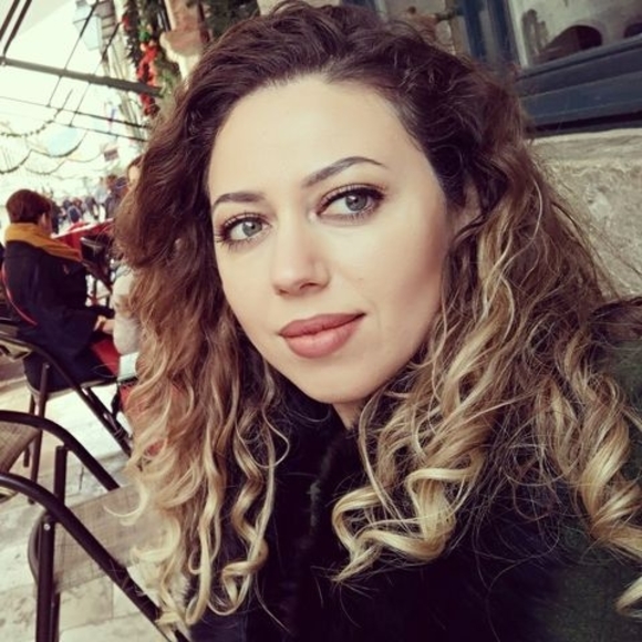 Meet your Posher, Marsida - Picture 1 of 1